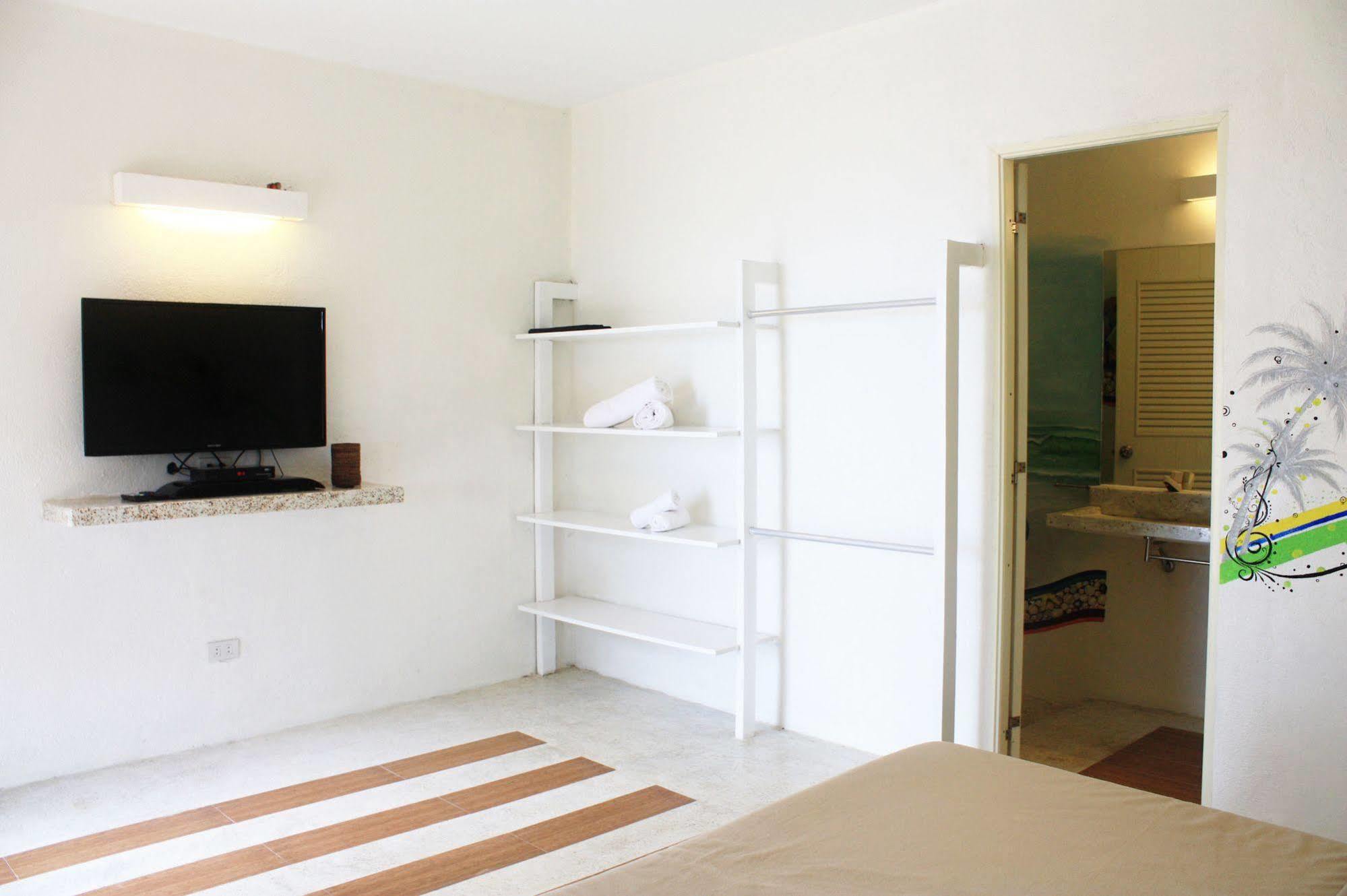 Mangoriders Beach Club Caticlan Bagian luar foto