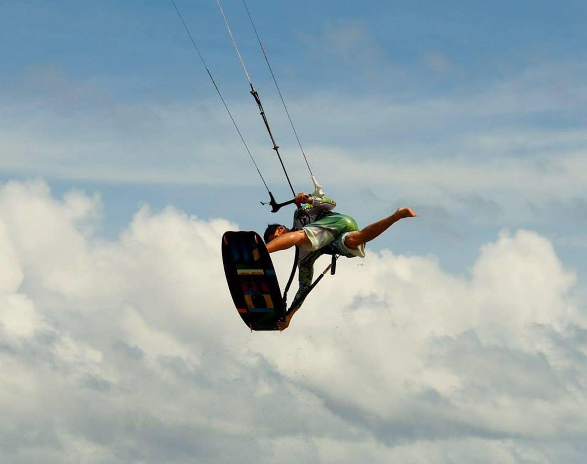 Mangoriders Beach Club Caticlan Bagian luar foto